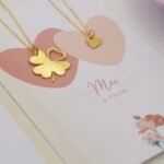 Mãe e filha colares