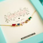 Pulseira pedras coloridas