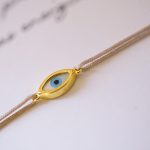 Pulseira olho turco com madrepérola