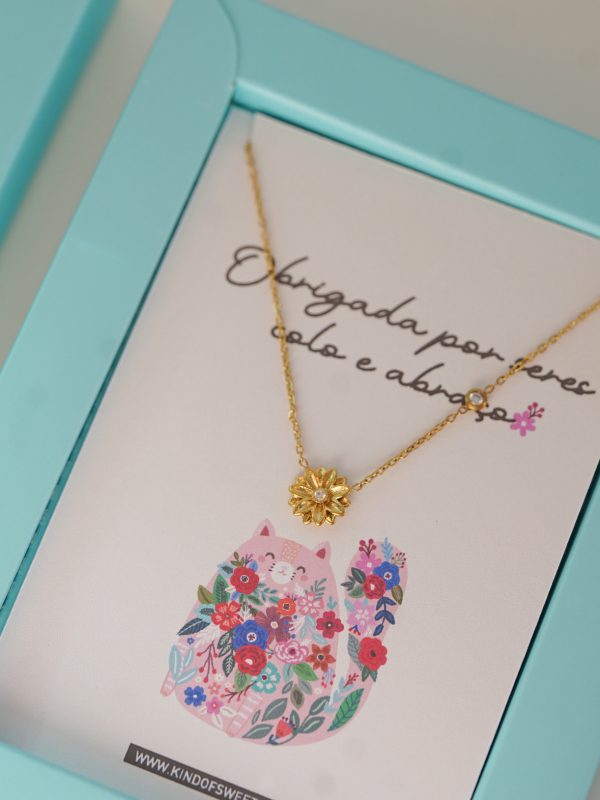 Colar flor