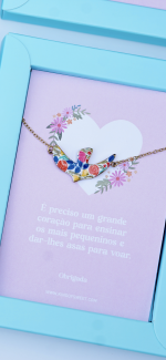 Pulseira andorinha colorida